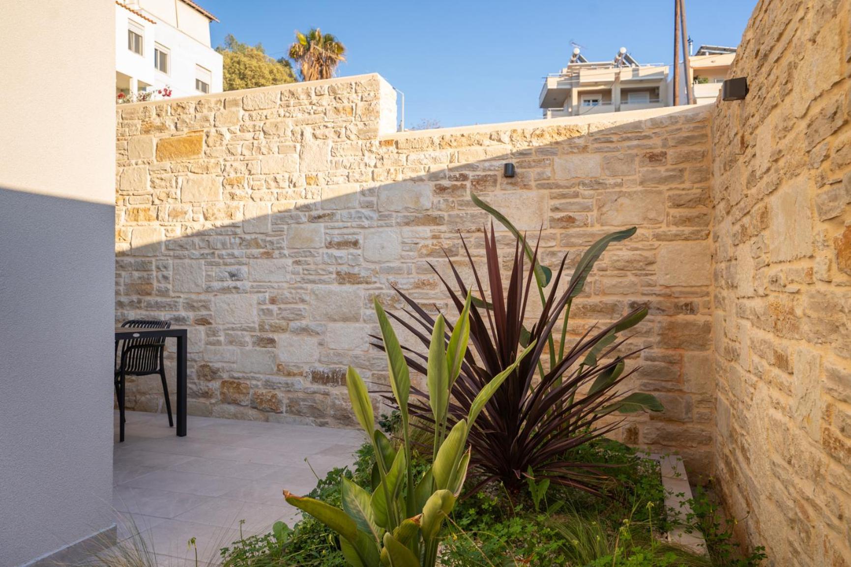 Dreta Suites Chrissi Akti Chania Exterior foto