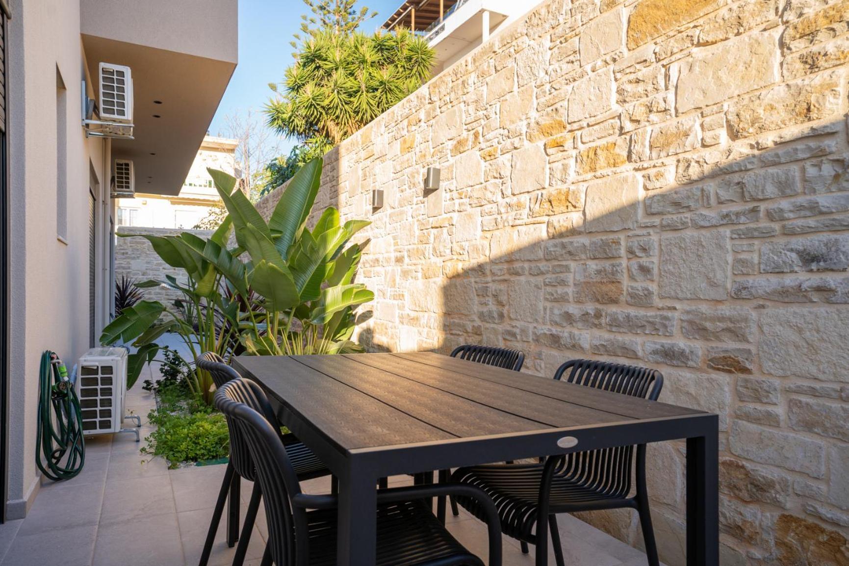 Dreta Suites Chrissi Akti Chania Exterior foto